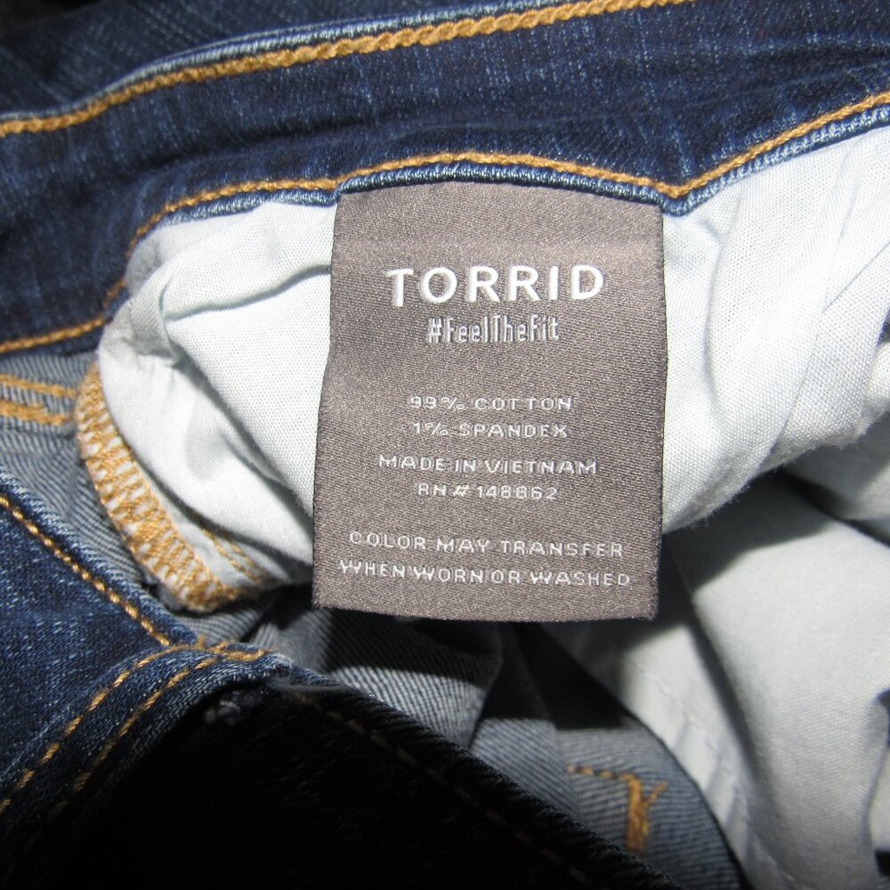 Torrid Perfect 3.5” Dark Wash Denim Shorts Plus Size 26 High Rise Stretch Casual - Picture 4 of 6